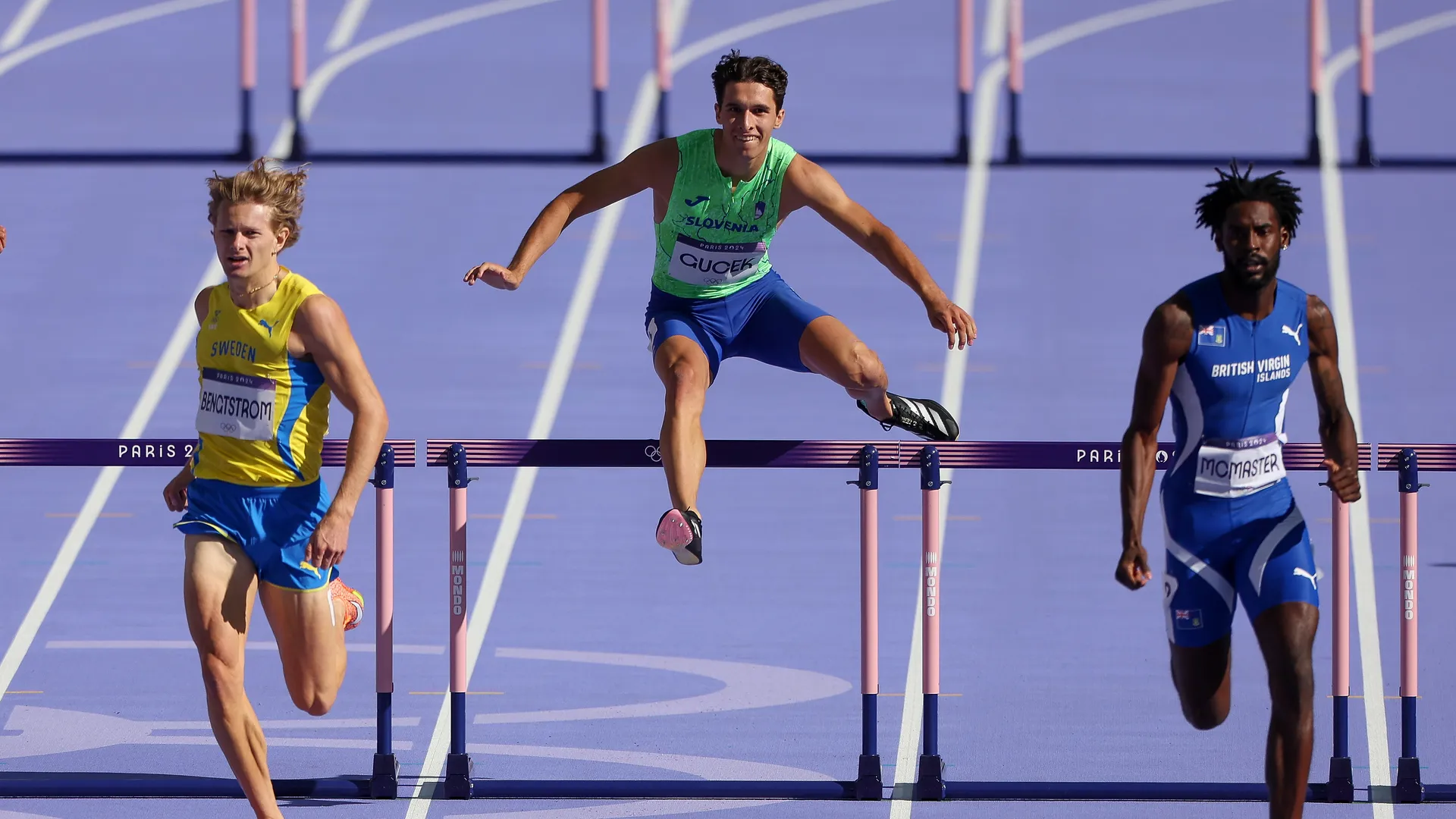 Matic Ian Guček, slovenski tekmovalec v teku na 400 m z ovirami na OI 2024.