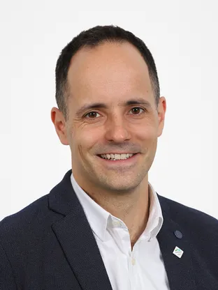 Mag. Matic Švab Poslovni direktor OKS-ZŠZ